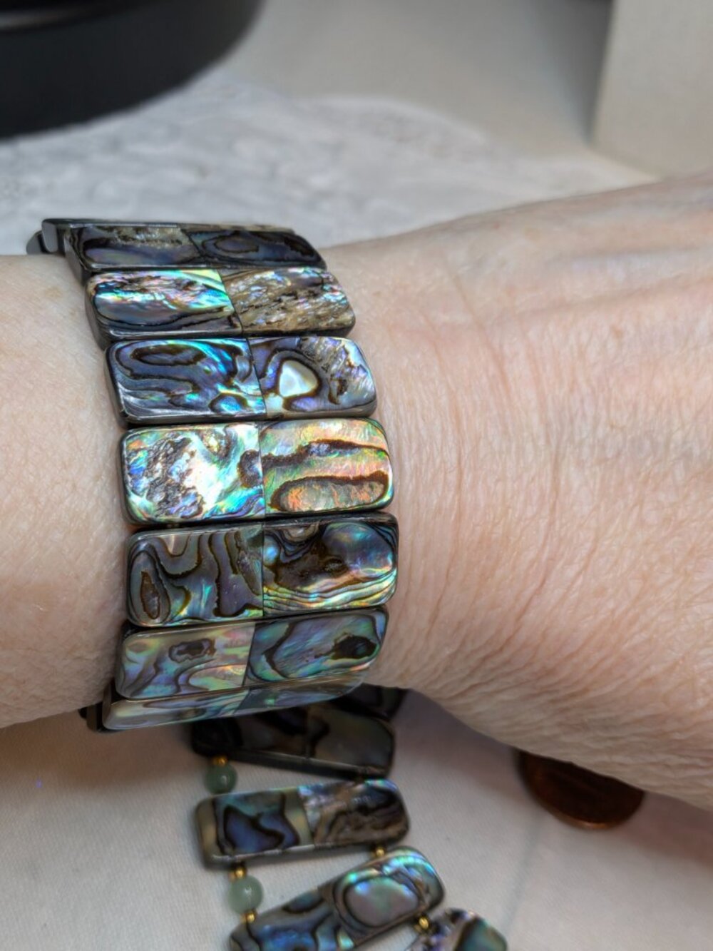 Lee Sands Jade and Abalone Necklace & Bracelet Set – Fringe Bib Style - Picture 5 of 10